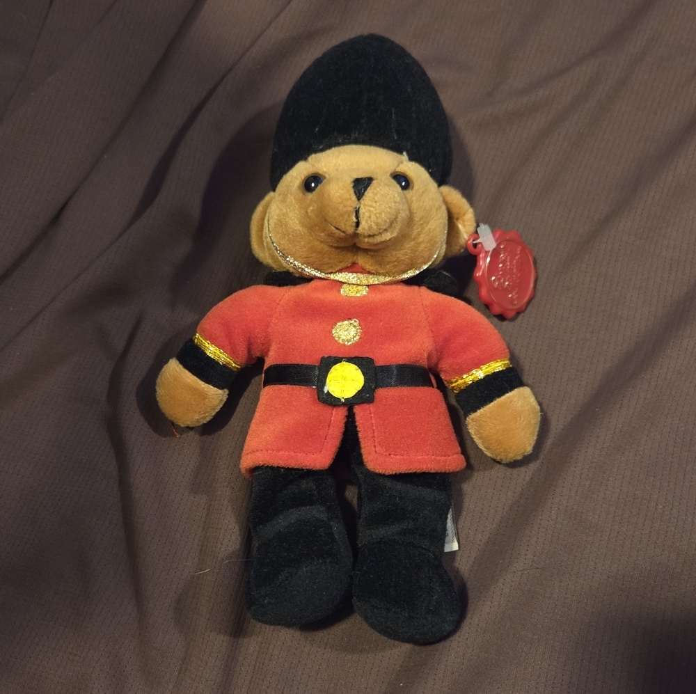 🐻Vintage Royal Guard Bear🐻